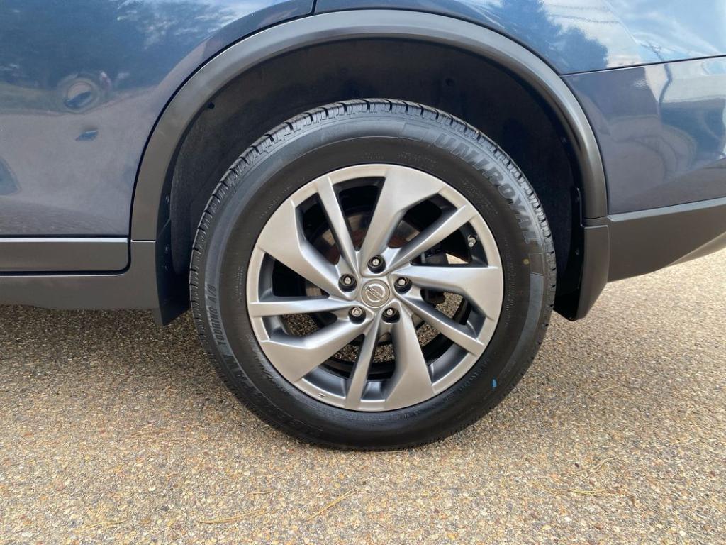 used 2015 Nissan Rogue car, priced at $7,499