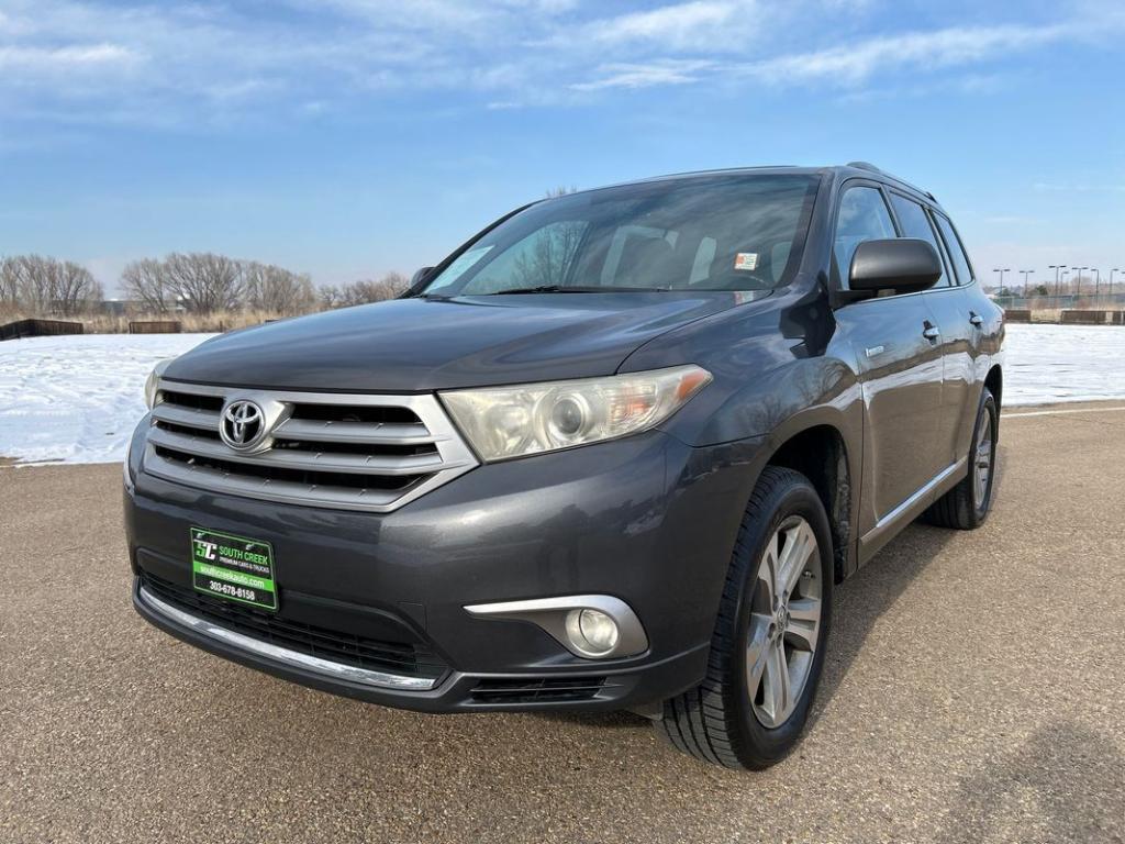 used 2011 Toyota Highlander car, priced at $8,999