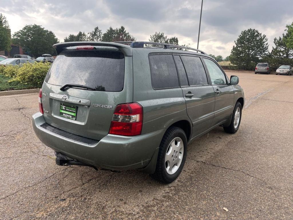 used 2004 Toyota Highlander car, priced at $5,999