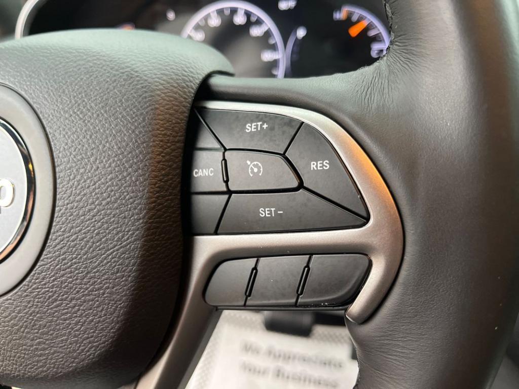 used 2019 Jeep Grand Cherokee car, priced at $18,999