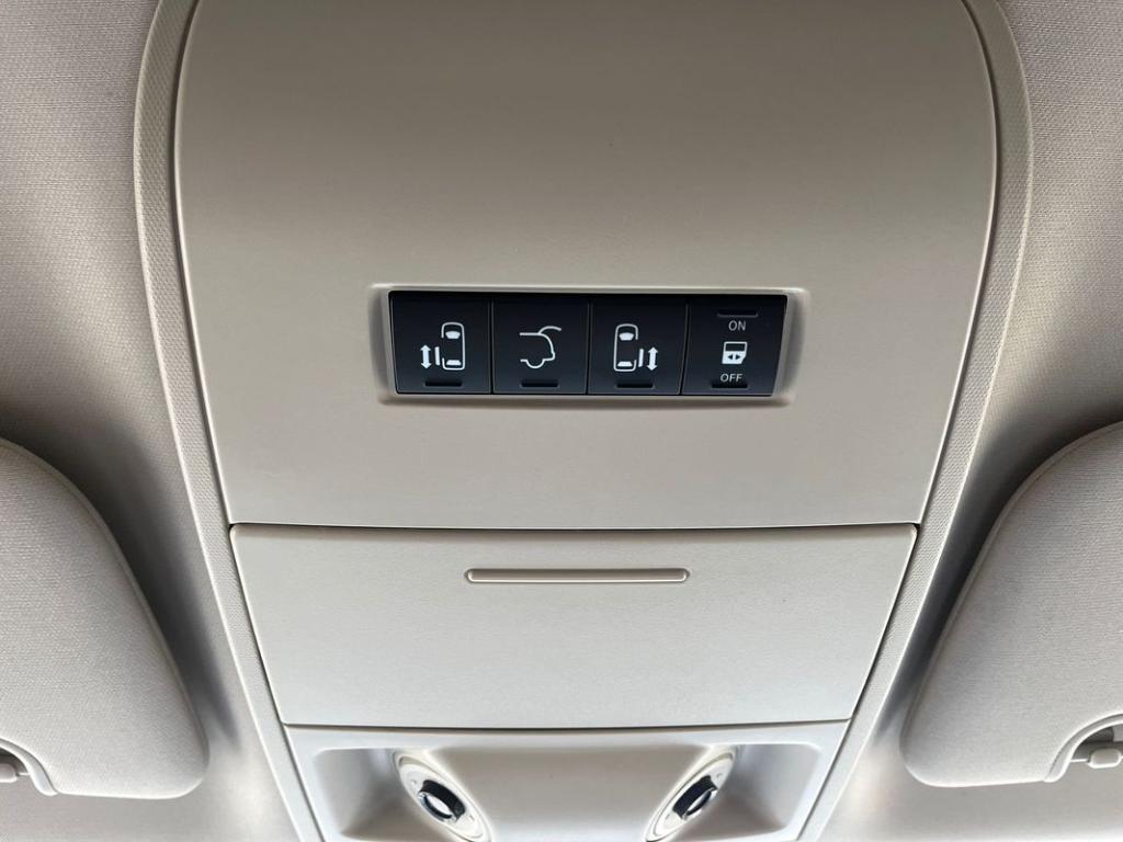 used 2016 Chrysler Town & Country car, priced at $7,999