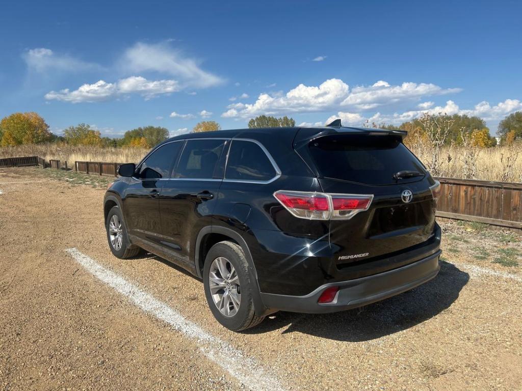 used 2016 Toyota Highlander car, priced at $13,999