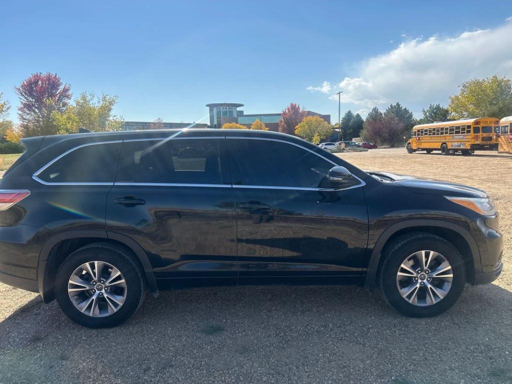 used 2016 Toyota Highlander car, priced at $13,999