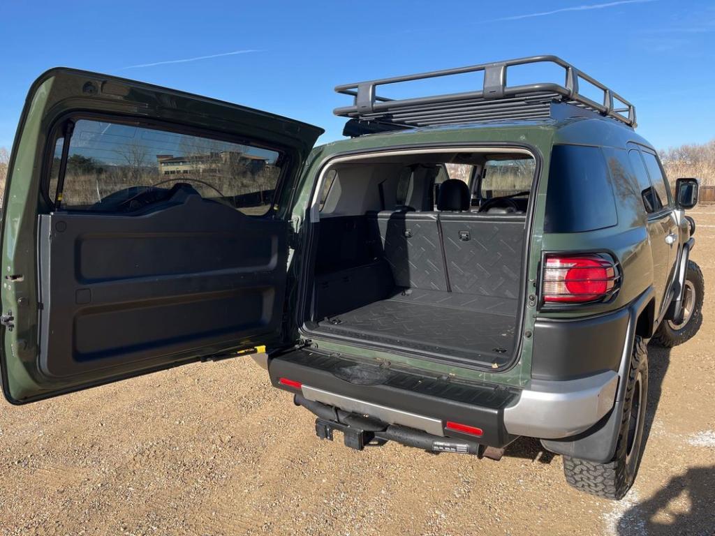 used 2010 Toyota FJ Cruiser car, priced at $22,999