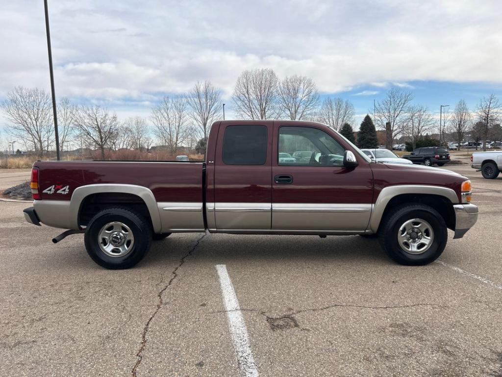 used 2000 GMC Sierra 1500 car, priced at $7,999