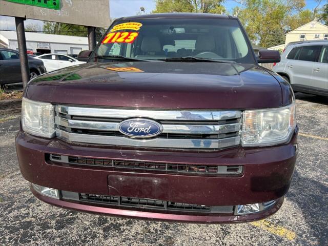 used 2011 Ford Flex car, priced at $6,900