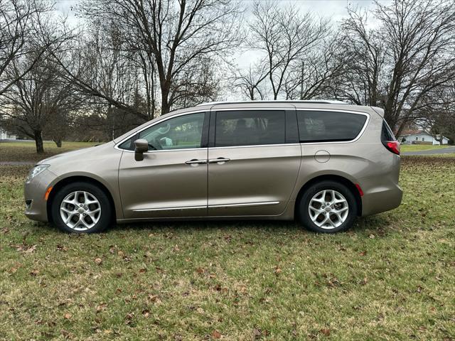 used 2018 Chrysler Pacifica car, priced at $14,995