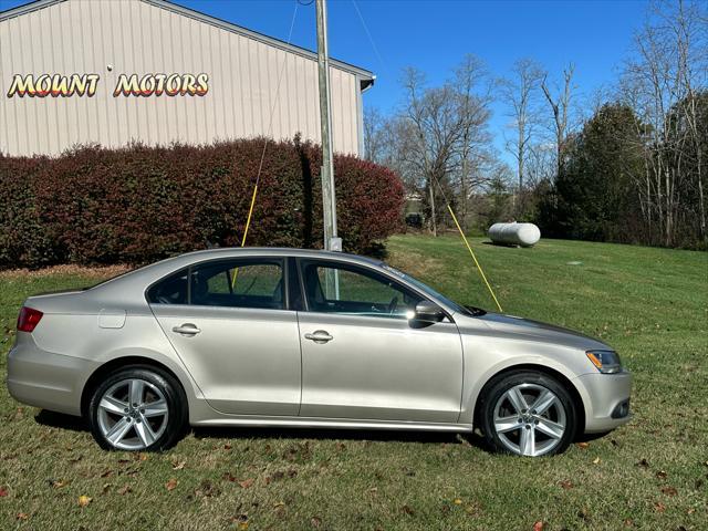 used 2013 Volkswagen Jetta car, priced at $9,995