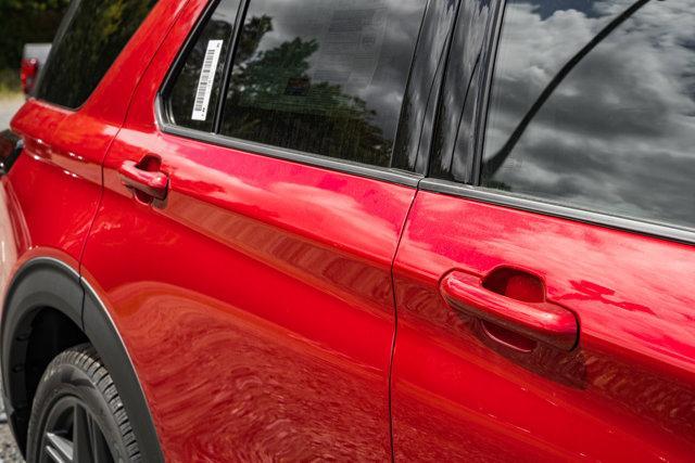 new 2025 Ford Explorer car, priced at $52,440