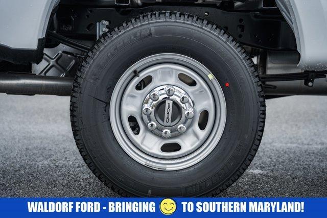new 2024 Ford F-250 car, priced at $42,000