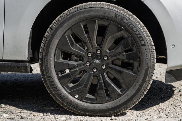 new 2025 Ford Expedition car, priced at $73,787