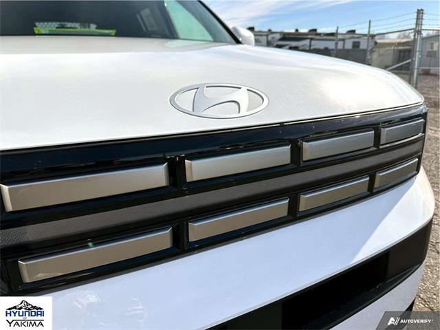 new 2024 Hyundai Santa Fe car, priced at $38,932