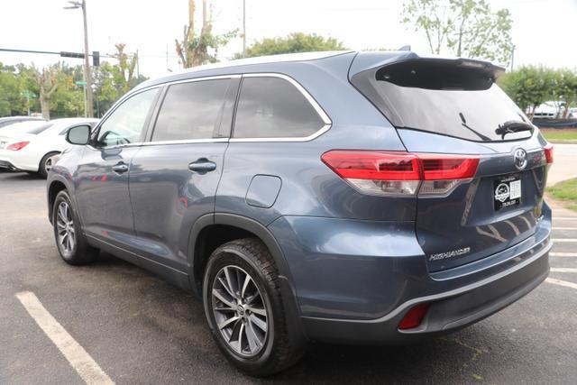 used 2019 Toyota Highlander car, priced at $21,999