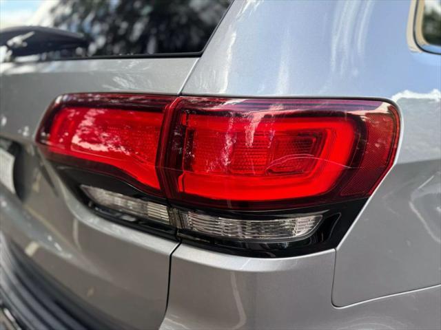 used 2017 Jeep Grand Cherokee car, priced at $14,999