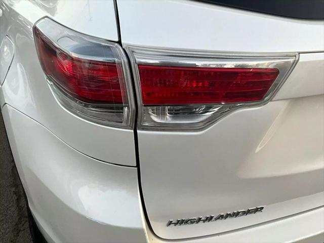 used 2016 Toyota Highlander car, priced at $14,999