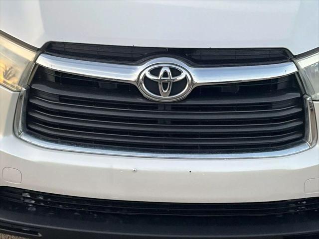 used 2016 Toyota Highlander car, priced at $14,999