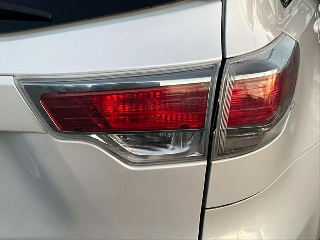 used 2016 Toyota Highlander car, priced at $14,999