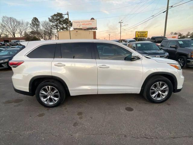 used 2016 Toyota Highlander car, priced at $14,999