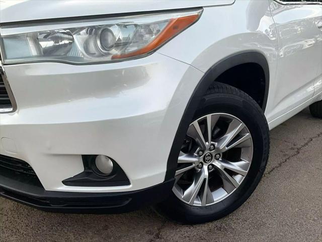 used 2016 Toyota Highlander car, priced at $14,999