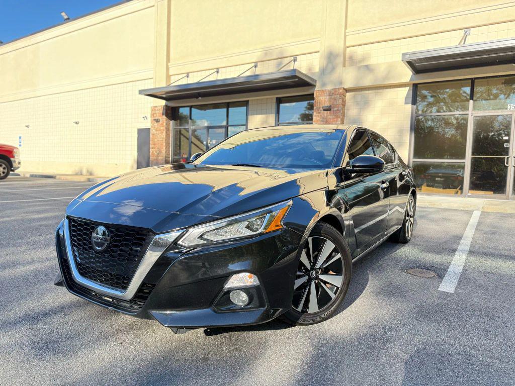 used 2019 Nissan Altima car, priced at $15,999