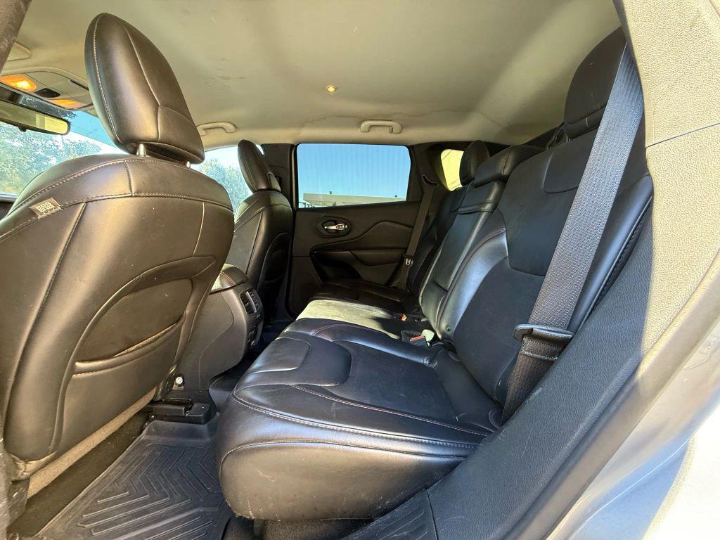 used 2019 Jeep Cherokee car, priced at $13,999