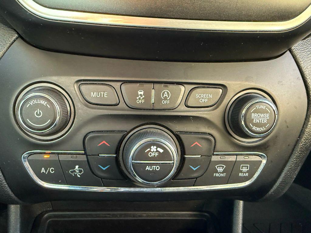 used 2019 Jeep Cherokee car, priced at $13,999