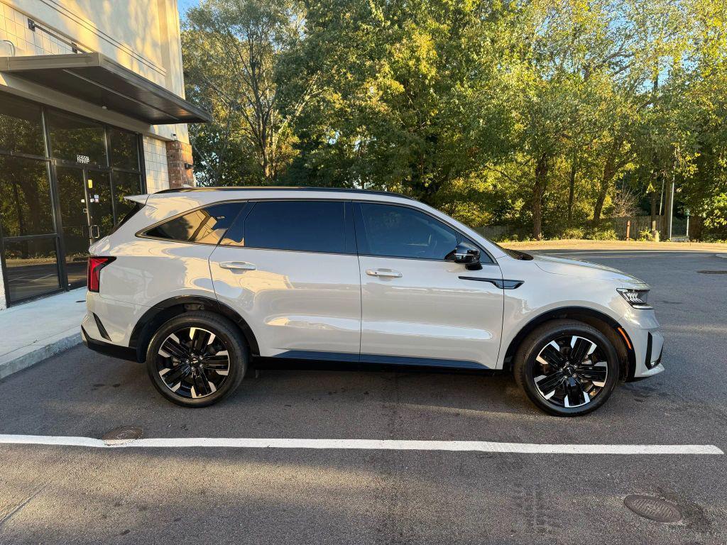 used 2023 Kia Sorento car, priced at $28,999