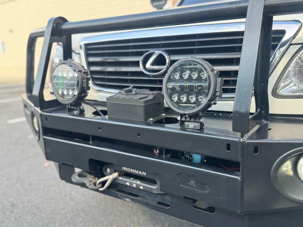 used 2001 Lexus LX 470 car, priced at $14,999