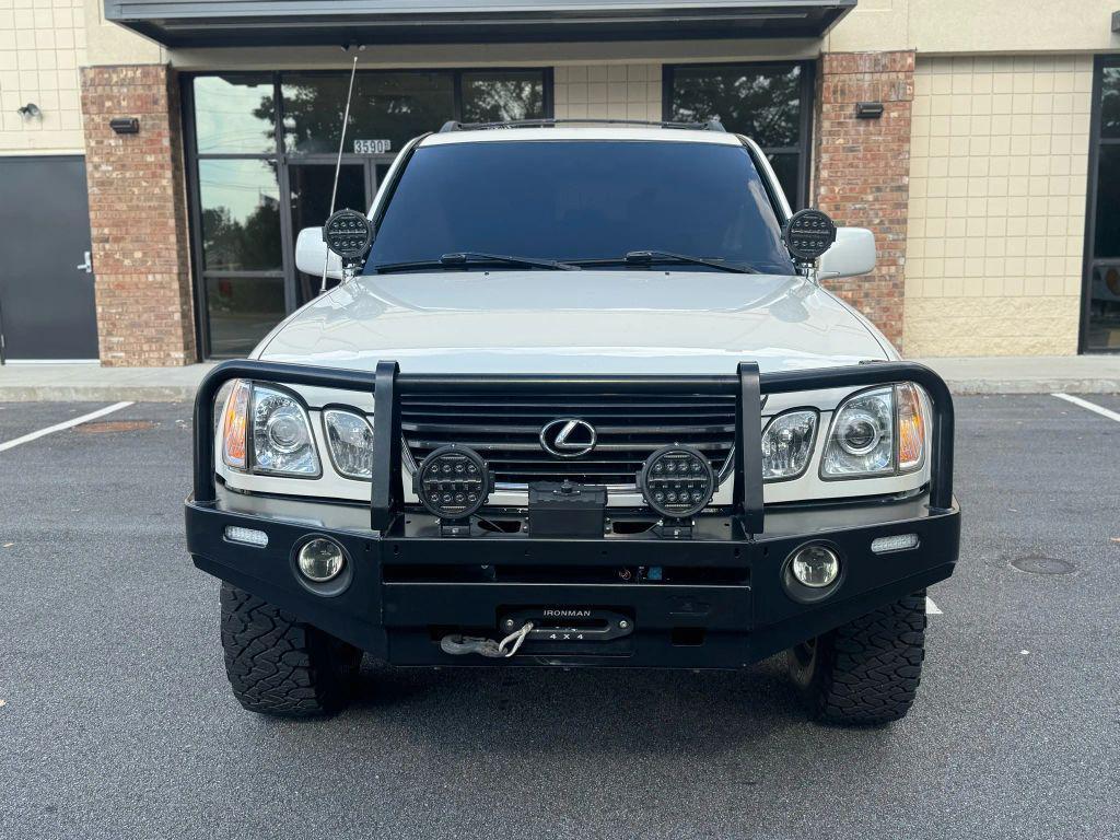 used 2001 Lexus LX 470 car, priced at $14,999