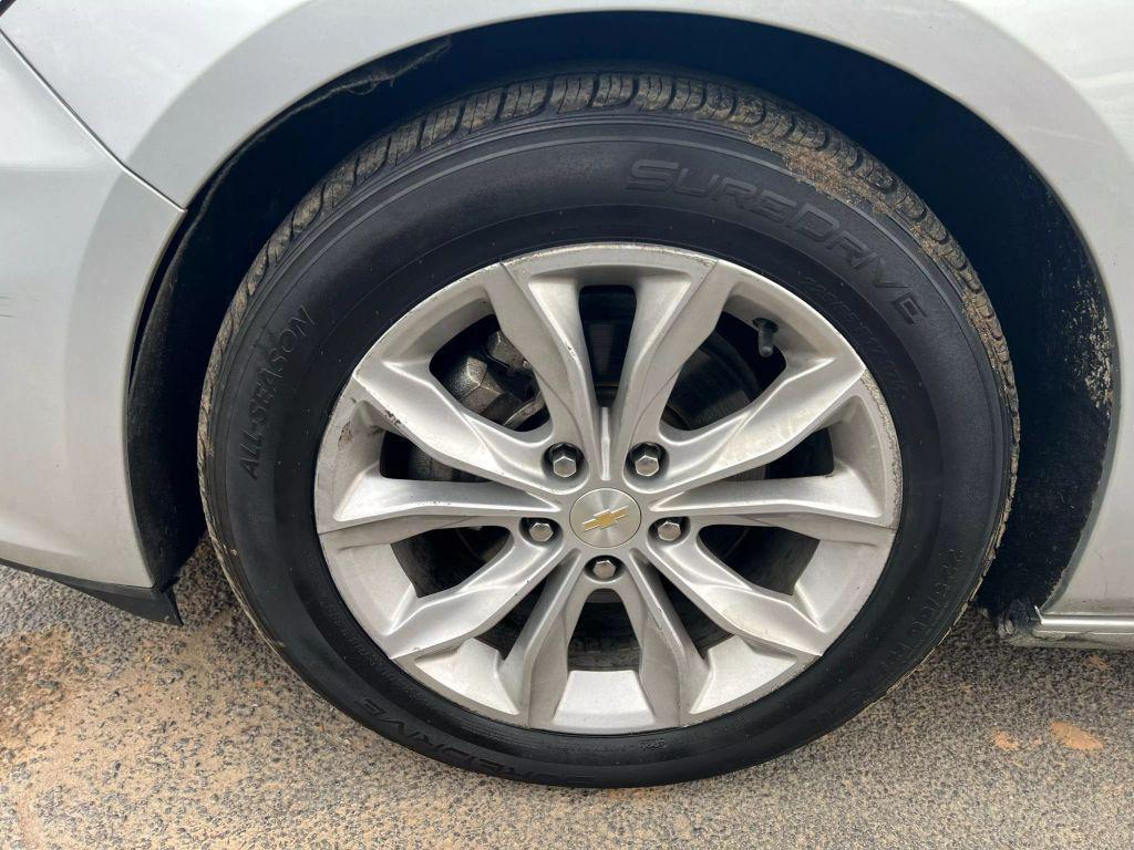 used 2021 Chevrolet Malibu car, priced at $10,999