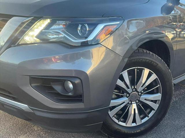 used 2018 Nissan Pathfinder car, priced at $10,999