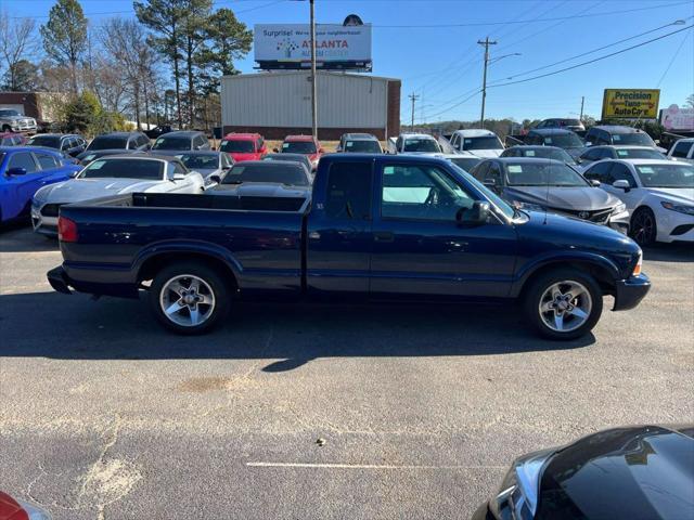 used 2003 GMC Sonoma car, priced at $8,999