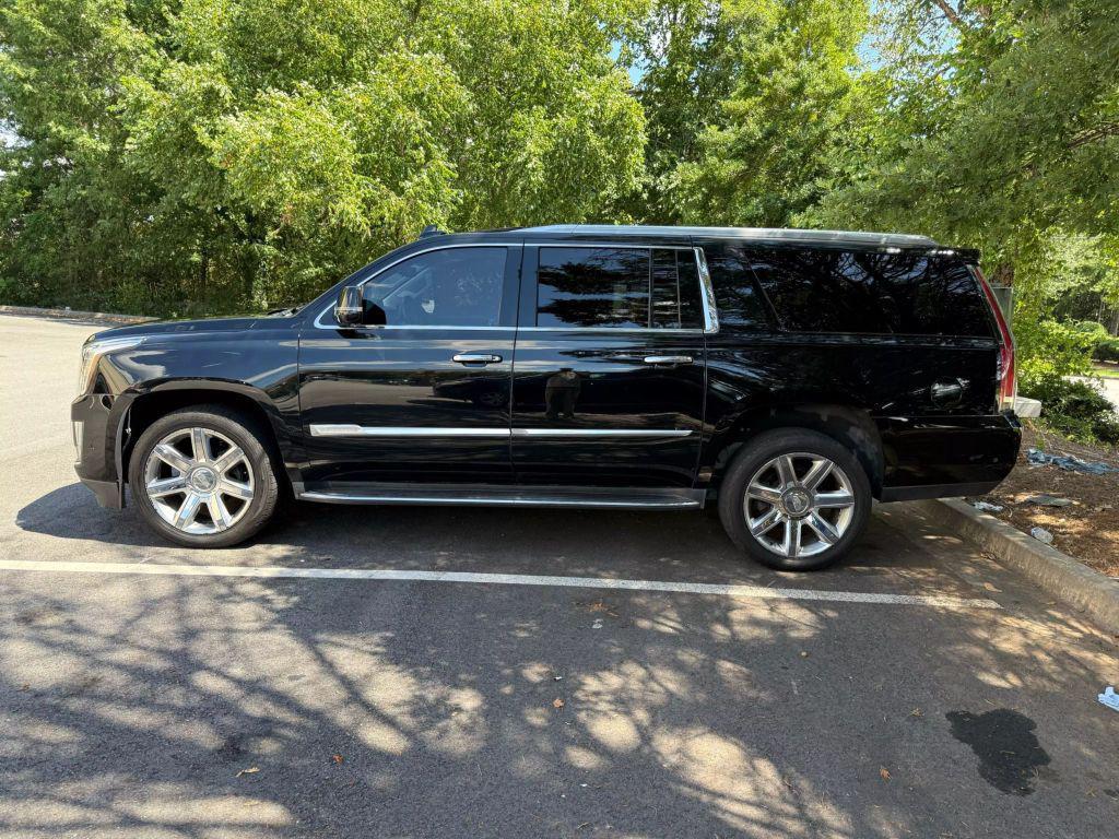 used 2017 Cadillac Escalade ESV car, priced at $19,999