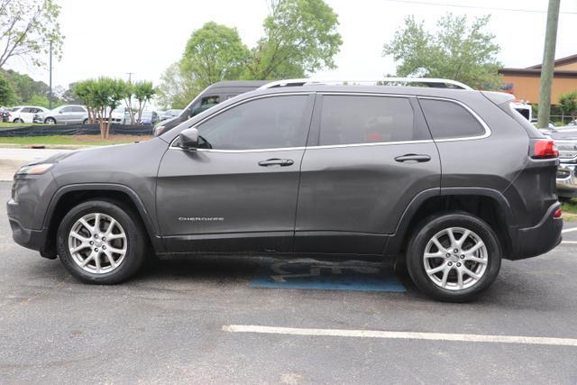 used 2017 Jeep Cherokee car, priced at $7,999