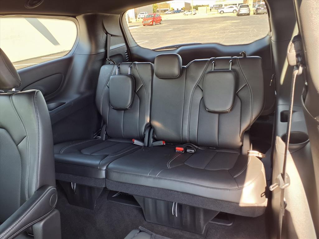 new 2026 Chrysler Pacifica car, priced at $43,460