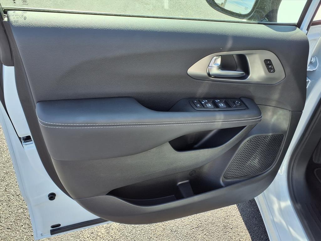 new 2026 Chrysler Pacifica car, priced at $43,460