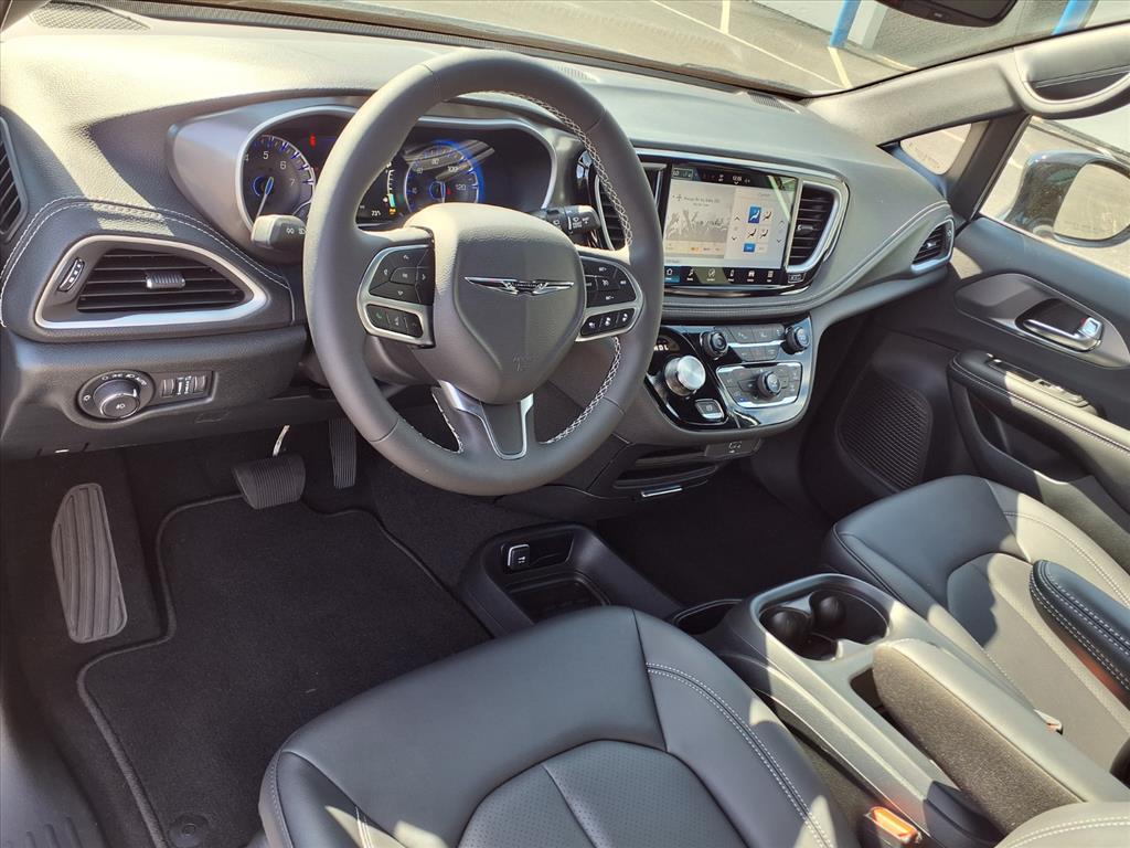 new 2026 Chrysler Pacifica car, priced at $43,460
