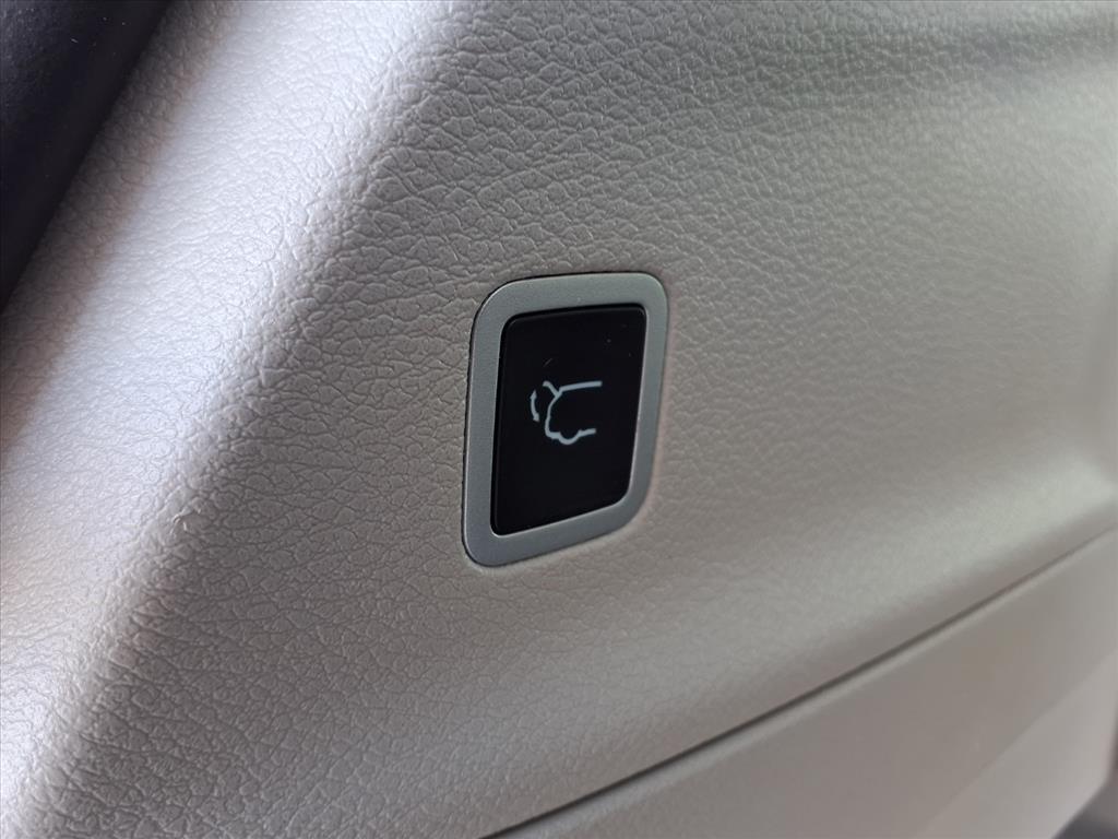 used 2024 Chrysler Pacifica car, priced at $30,350