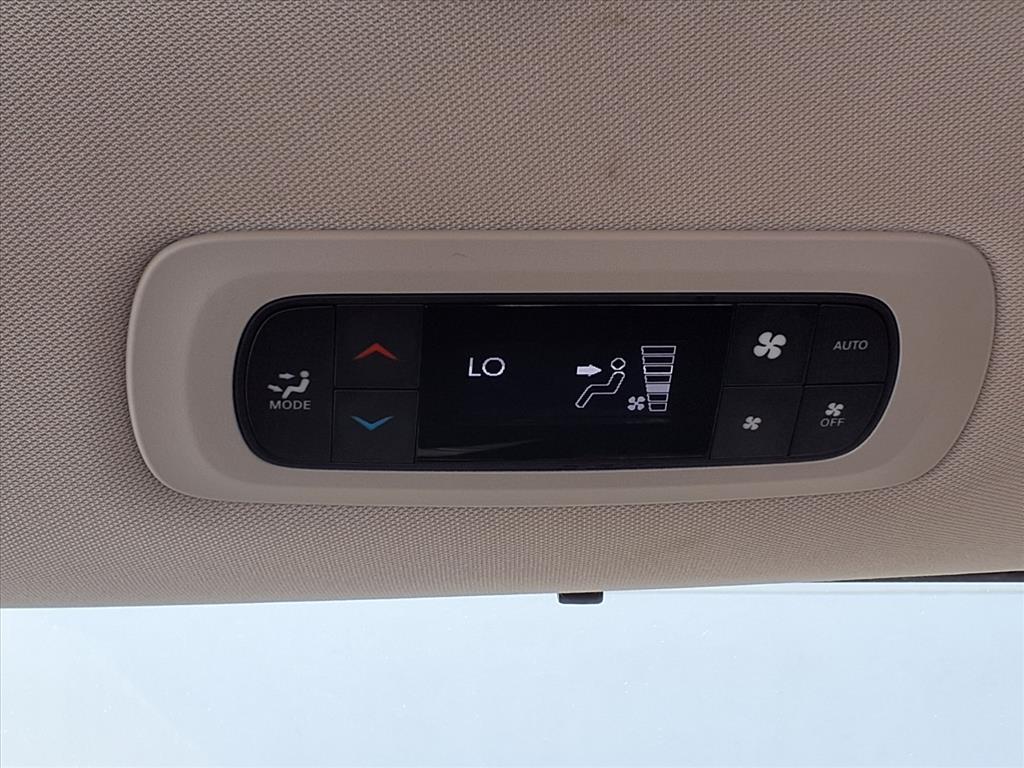 used 2024 Chrysler Pacifica car, priced at $30,350