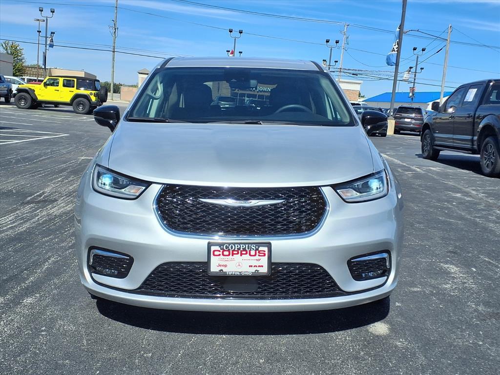 used 2024 Chrysler Pacifica car, priced at $30,350