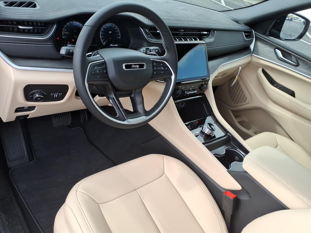 new 2025 Jeep Grand Cherokee L car, priced at $50,980