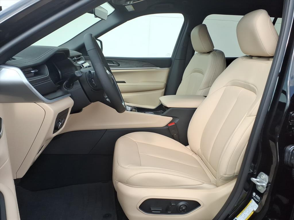 new 2025 Jeep Grand Cherokee L car, priced at $50,980