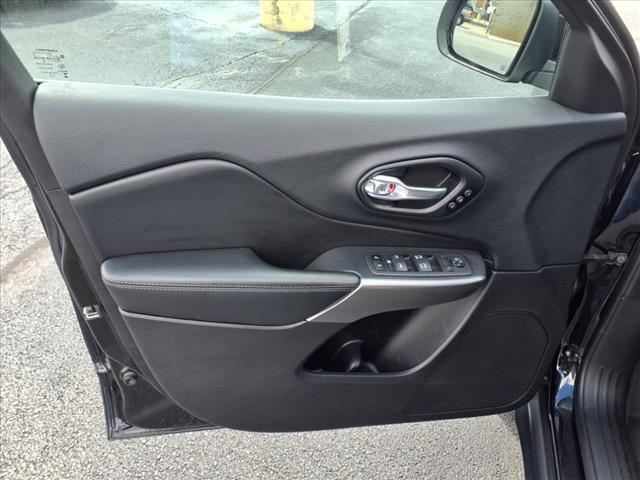 used 2022 Jeep Cherokee car, priced at $24,494