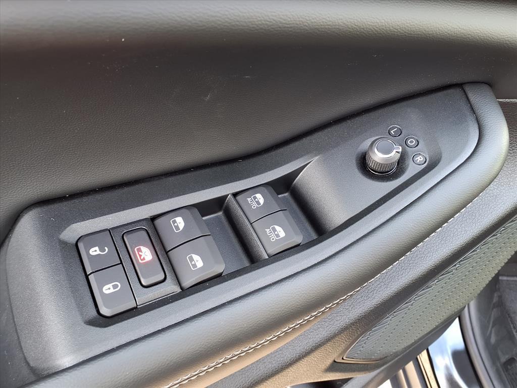 new 2025 Jeep Grand Cherokee car, priced at $45,730