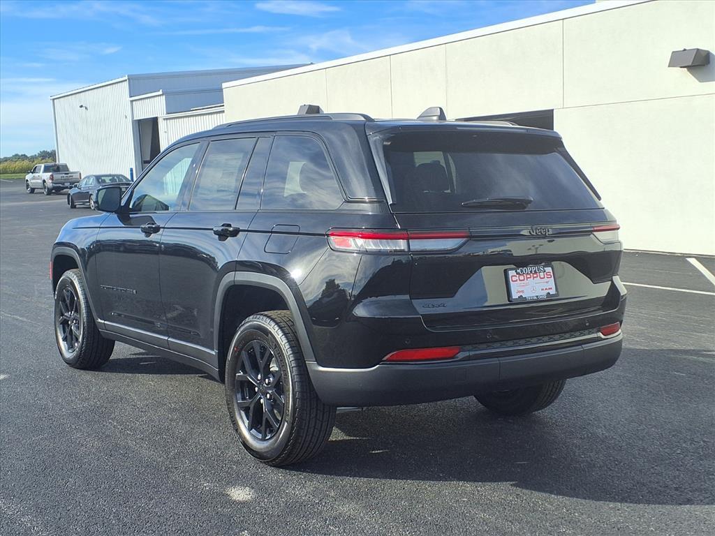 new 2025 Jeep Grand Cherokee car, priced at $45,730
