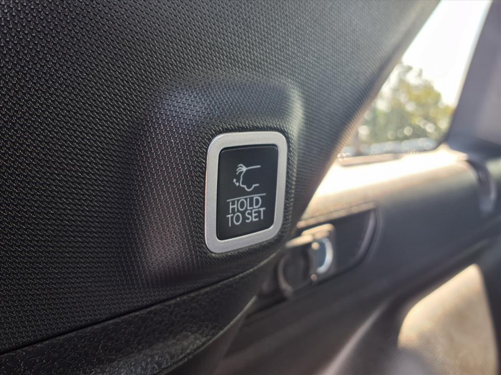 new 2025 Jeep Grand Cherokee car, priced at $45,135