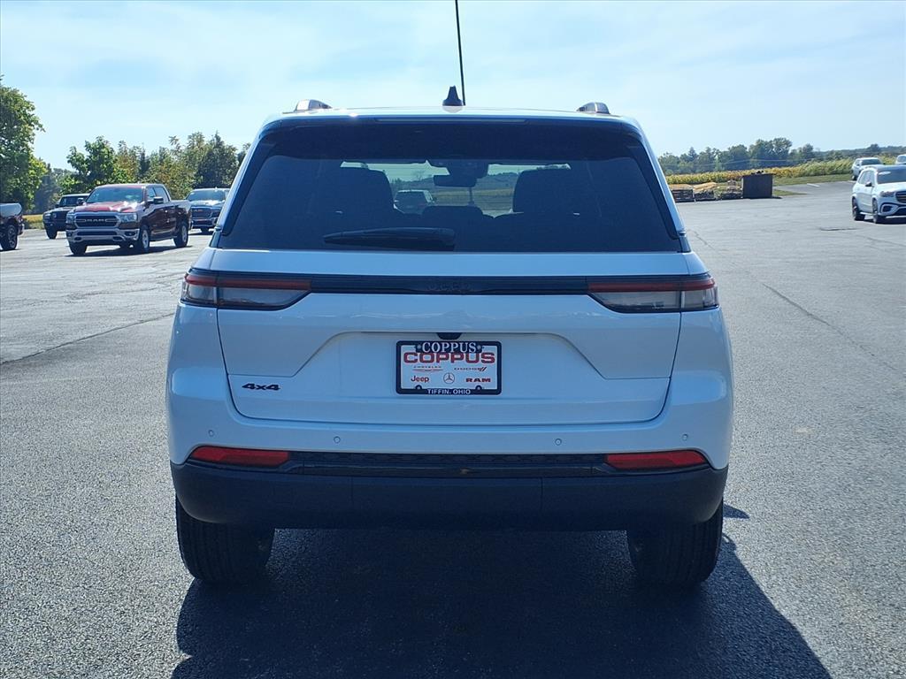 new 2025 Jeep Grand Cherokee car, priced at $45,135