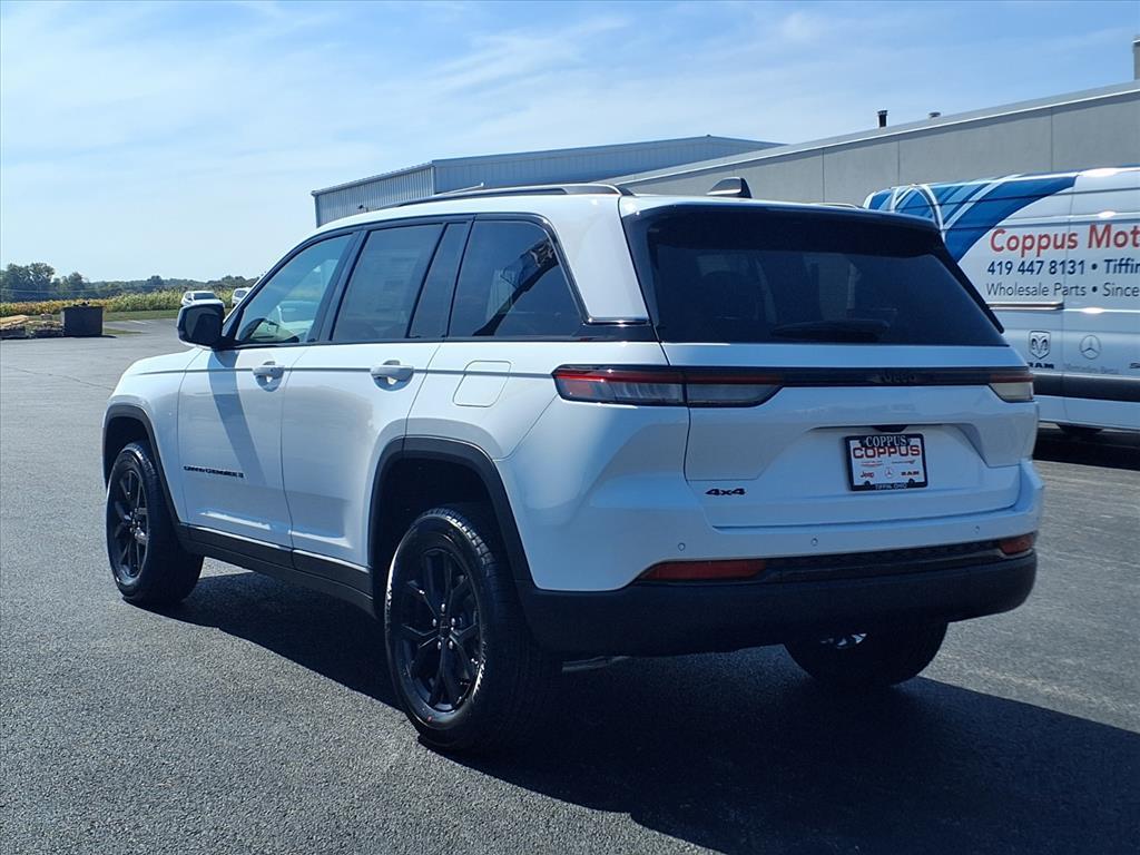 new 2025 Jeep Grand Cherokee car, priced at $45,135