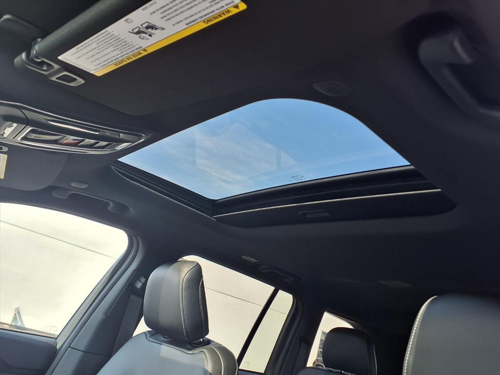 new 2025 Jeep Grand Cherokee car, priced at $45,135
