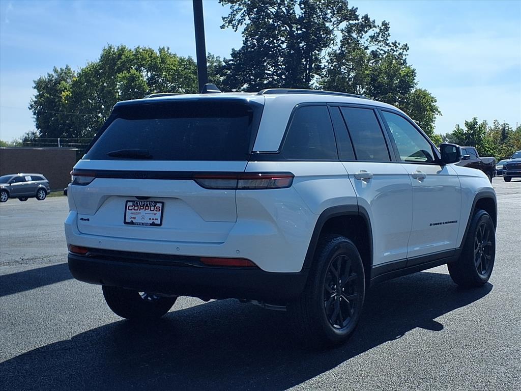 new 2025 Jeep Grand Cherokee car, priced at $45,135
